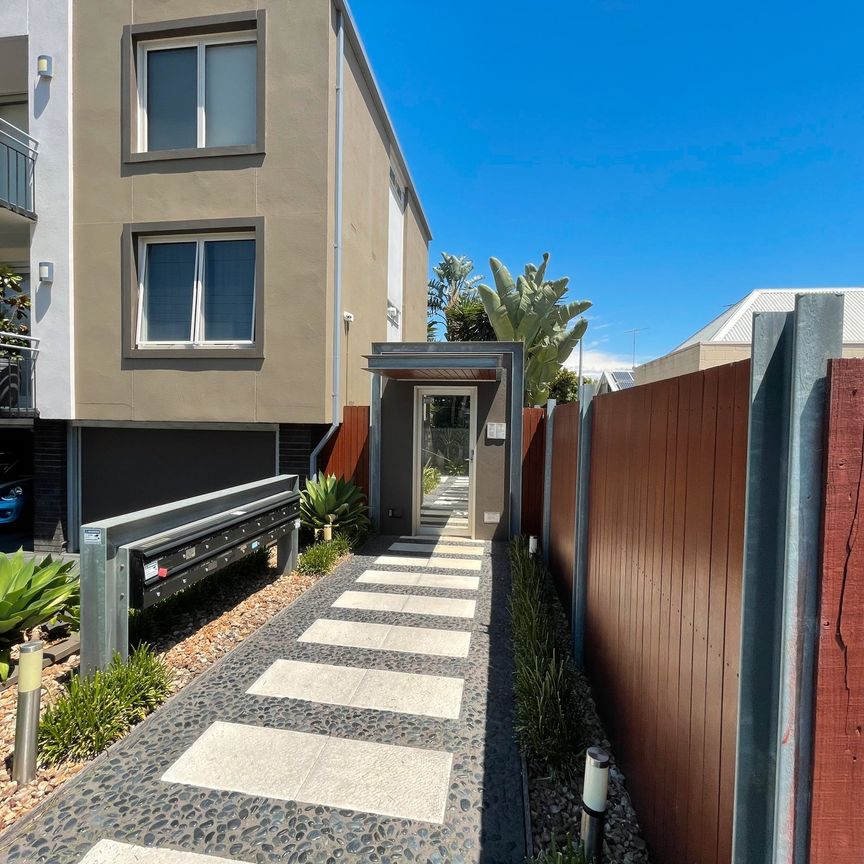 11/10 Fitzroy Street, Geelong - Photo 1