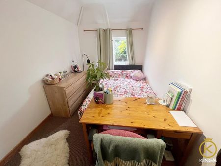 3 bedroom semi-detached house to rent - Photo 2