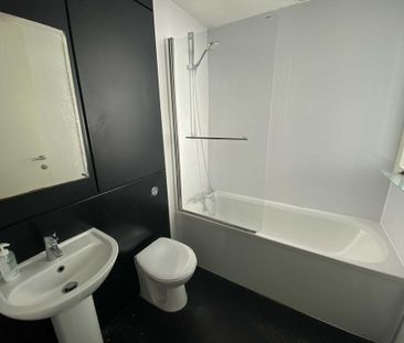 2 bedroom semi-detached house to rent - Photo 4