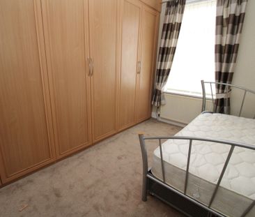 2 bed mid-terraced house to rent in Taunton Road, Ashton-Under-Lyne... - Photo 4