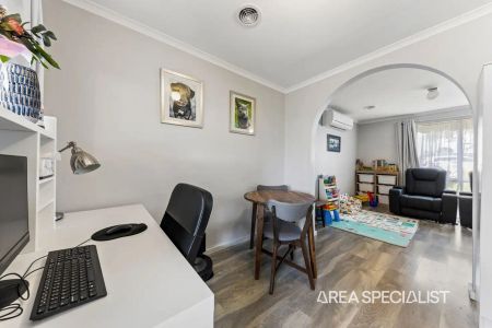 “The Brief: UPDATED 3-BEDROOM HOME | MASSIVE PARKING AND CONVENIENCE NEAR TRAIN” - Photo 5