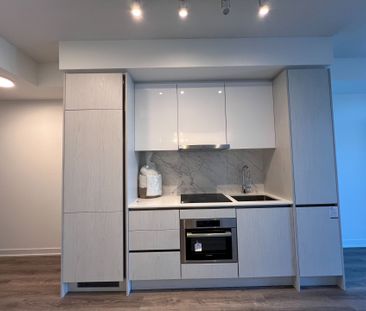 For Lease - 180 Front Street Unit# #2216, Toronto, Ontario - Photo 6