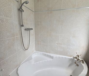 2 Bed Maisonette, Elms Lane, HA0 - Photo 6