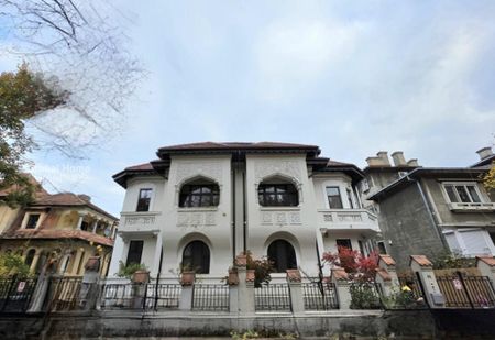 Vila 11 Camere | Arhitectura NeoRomaneasca | Dorobanti - Cap - Photo 3