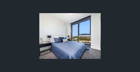 SYDNEY HARBOUR BRIDGE VIEW HIGH LEVEL - 2 BEDROOMS APARTMENT - Photo 3