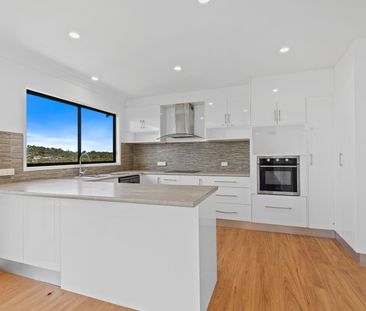 Lake View Retreat with Self‑Contained Studio - Photo 3