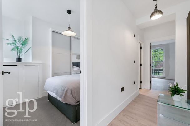 1 Bedroom Apartment, Alleyn Court, Sussex Gardens, W2 - Photo 1