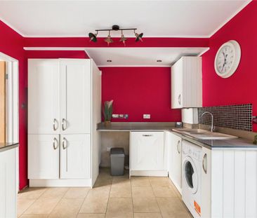 3 bedroom terraced house to rent - Photo 4