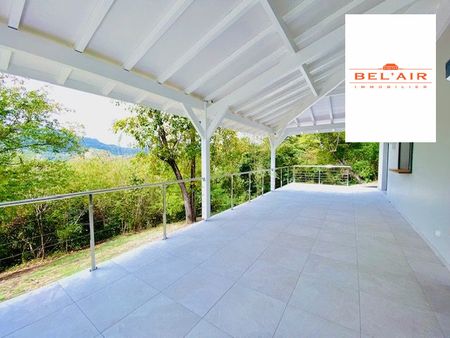 Location Maison 4 pièces 110m² LE FRANCOIS 97240 - Photo 4