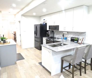 For Lease - 70 William Duncan Road, Toronto, Ontario - Photo 5