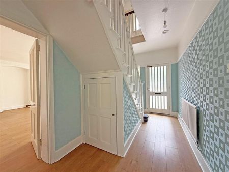 3 bedroom detached house to rent - Photo 5