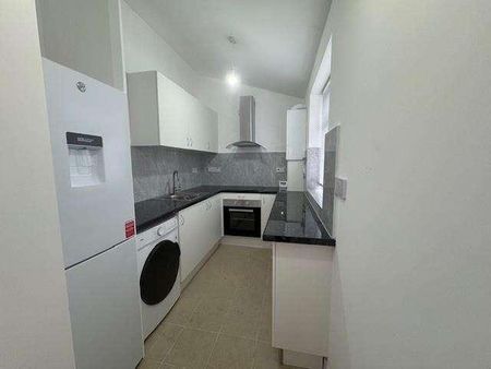 Windsor Avenue, Sale, M33 - Photo 5