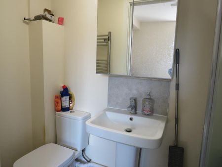 1 bedroom apartment to rent - Photo 2