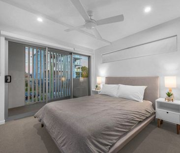 Bright and Airy Unit in Great Location - Photo 6