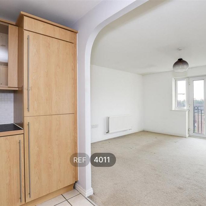 2 bedroom flat to rent - Photo 1
