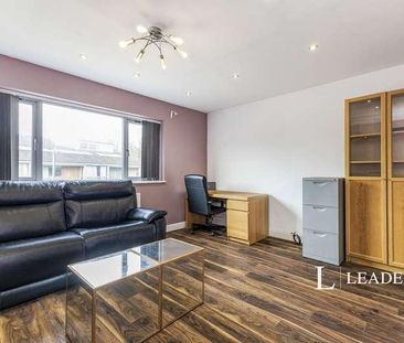 Mottistone Grove, Sutton, SM2 - Photo 2