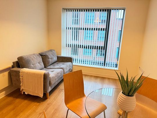 1 bedroom property to rent - Photo 1