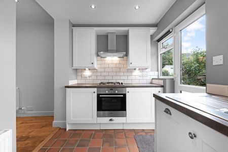 4 bedroom terraced house to rent - Photo 5