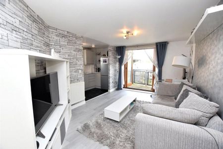 1 bedroom apartment to rent - Photo 2