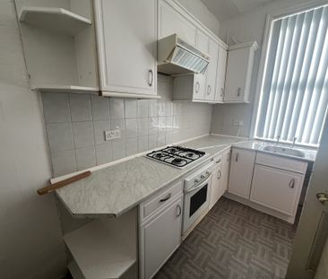 Ashton Grove, Leeds, LS8 - Photo 1