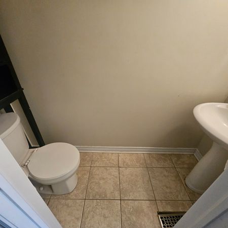 For Lease - 2543 WATERLILLY Way, Barrhaven, Ontario - Photo 5