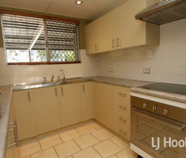 1/2 Isley Street, North Ward - Photo 5