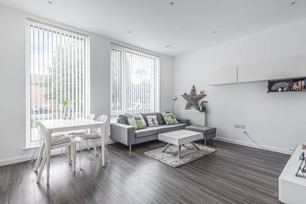 1 bedroom flat to rent - Photo 1