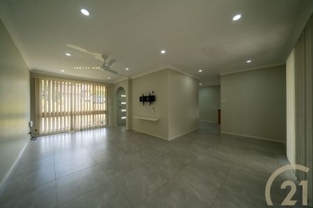 Well Presented Family Home&excl; - Photo 2