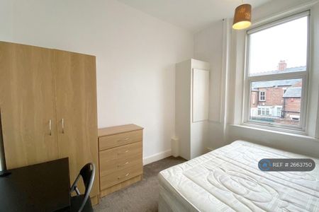 3 bedroom maisonette to rent - Photo 3