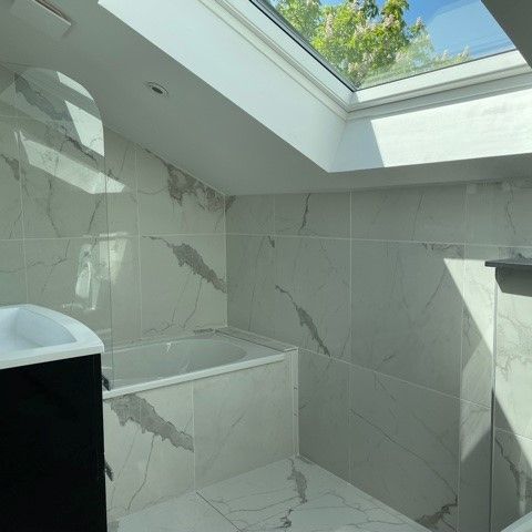 LOCATION T3 - OULLINS, - Photo 1