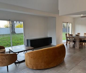 Location Maison 4 pièces 87m² PESSAC 33600 - Photo 1