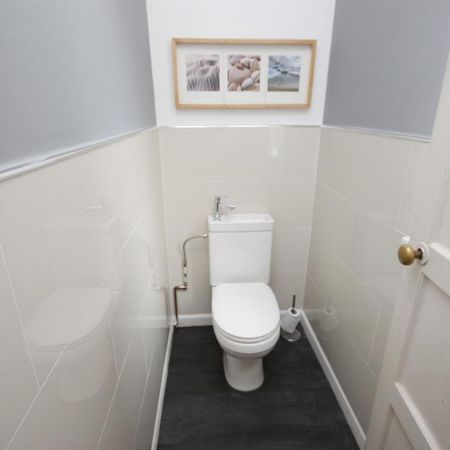 Western Avenue, East Acton, London, W3 7TZ - Photo 3