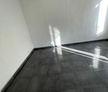 T2 - Photo 2