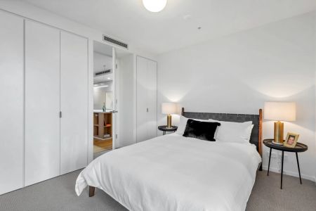 PREMIUM INNER-CITY LIVING IN ADELAIDES STYLISH EAST END - Photo 5