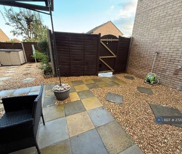 Studio to rent - Photo 2