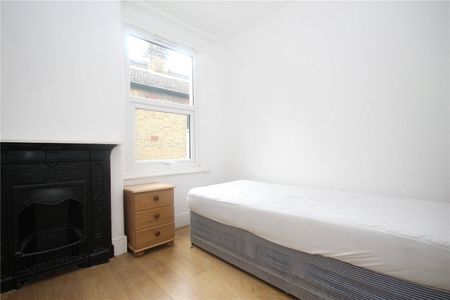 Avarn Road, London, SW17 9HA - Photo 2