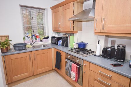 2 bedroom terraced house to rent - Photo 3