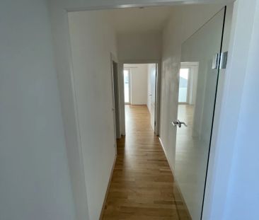 Optimal aufgeteilte 2-Zimmer-Wohnung in top renoviertem Altbau im Z... - Photo 3