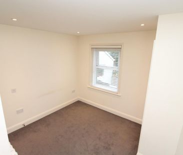 1 bedroom Flat To Let - Photo 6