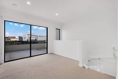 3 Bed, 2 Bath - Photo 4