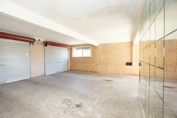 11 Cheppen Street, - Photo 1