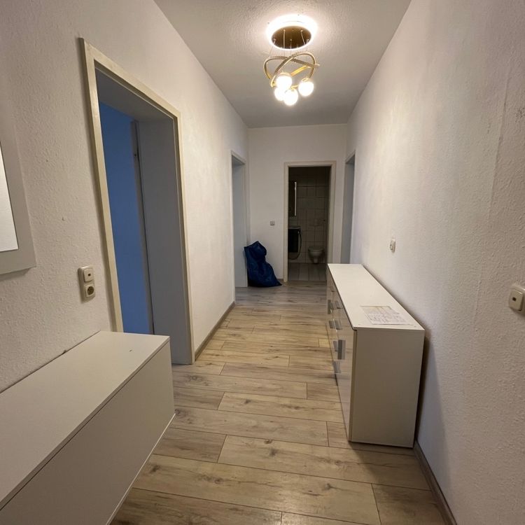 #schöne 2-Raum-Wohnung # große Wohnküche #Waschraum #Keller #Balkon #PKW-Stellplatz vor der Tür - Foto 1
