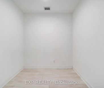 For Lease - 8 Beverley Glen Boulevard Unit# D328, Vaughan, Ontario - Photo 4