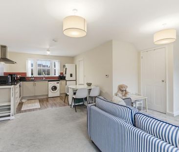 2 bedroom detached house to rent - Photo 2