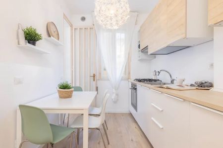 Via Federico Cordenons, Padova, Veneto 35128 - Photo 2