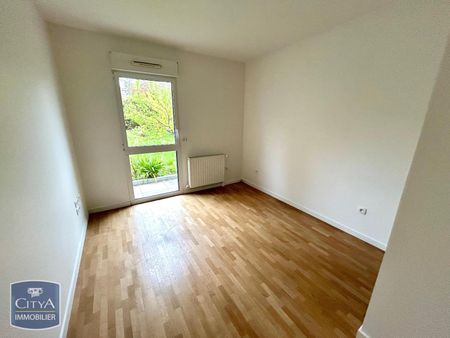 Location Appartement 4 pièces 102m² CHERBOURG-EN-COTENTIN 50100 - Photo 4