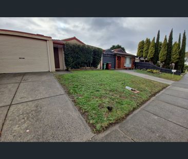 59 Ormond Road, Hampton Park, Vic 3976 - Photo 2