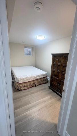 182 Skegby Road #Legal Basement - Photo 3