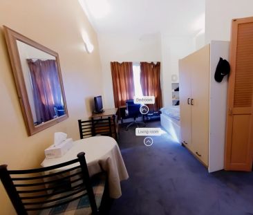 Studio-3049 - Photo 2