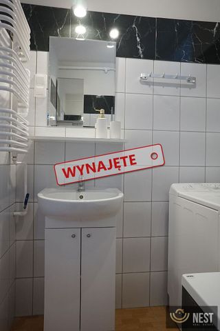 Kawalerka do wynajęcia w samym centrum miasta ! - Zdjęcie 3